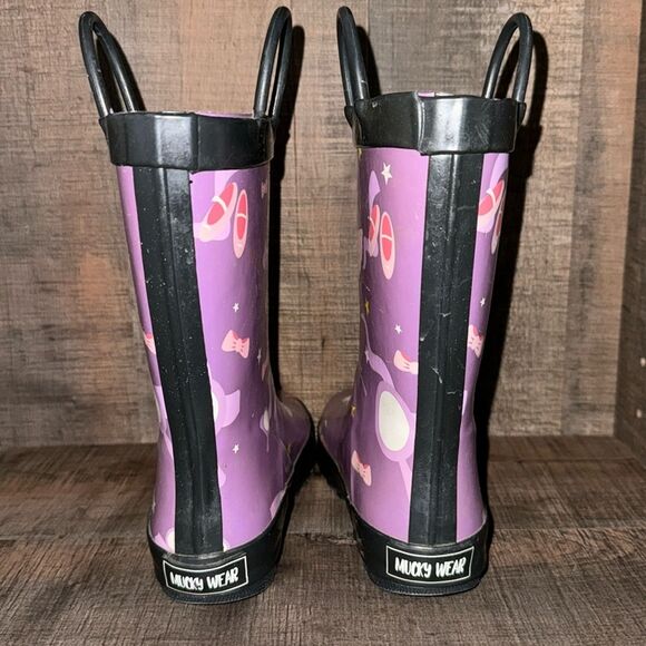 MUCKY WEAR Rain boots- size 11 - Picture 4 of 9